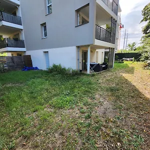 Appt 2 Au Calme - Jardin Prive - Metro D, Eurexpo, Groupama Stadium , Saint-Priest (Rhone) France